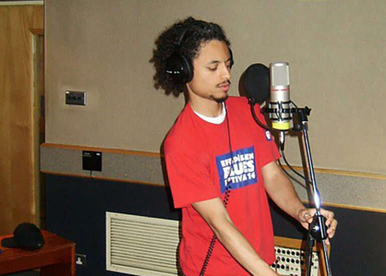 2008